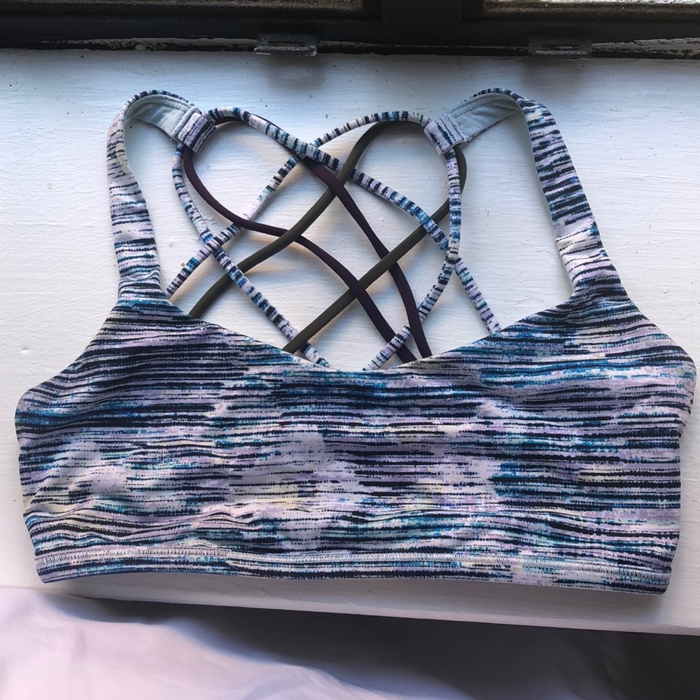 Lululemon Free To Be sports bra!